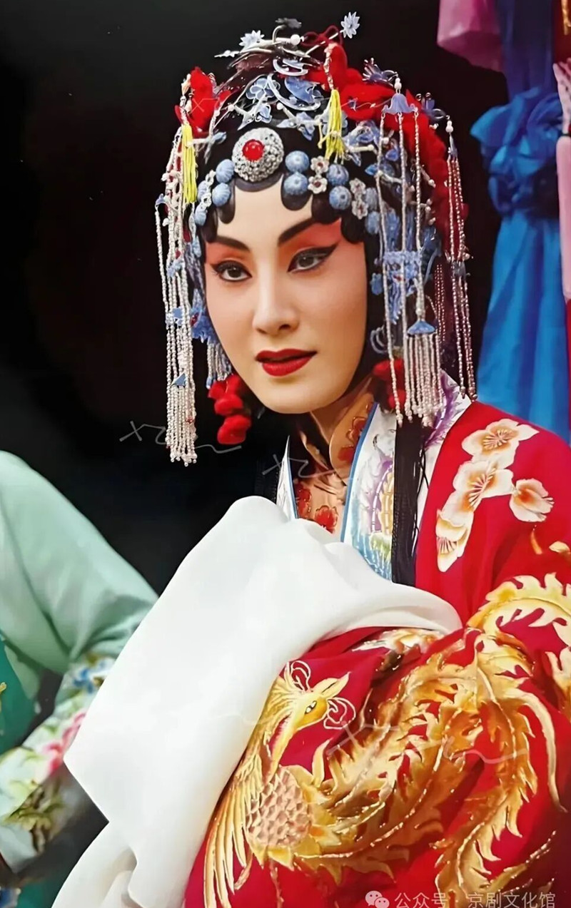 锁麟囊_副本.jpg
