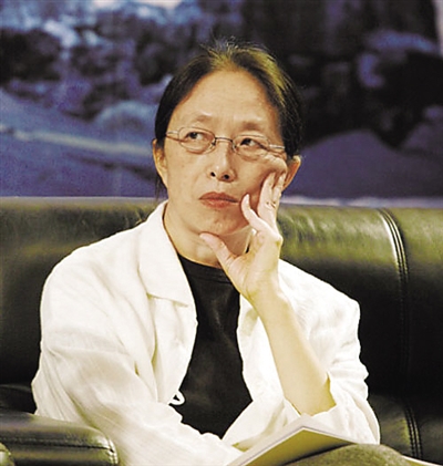 王小妮.jpg