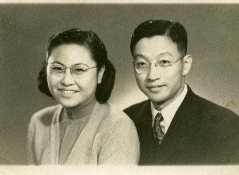 1950年10月，王大珩与顾又芬女士结婚时的合影 长春光机所供图_副本.jpg