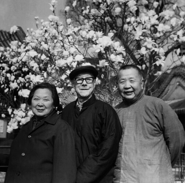 张伯驹 潘素 宋振庭.jpg