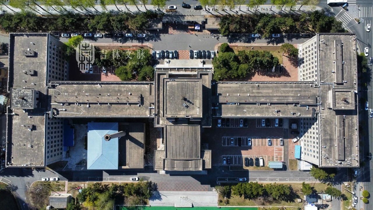 建筑俯瞰.jpg