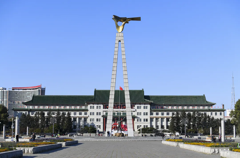 地质宫1.png