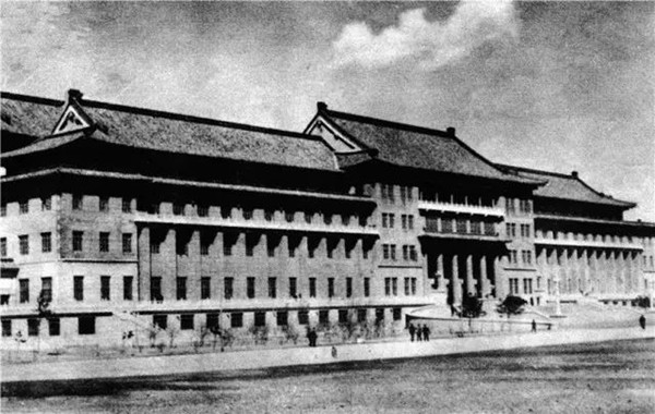 建成之初的建筑.jpg