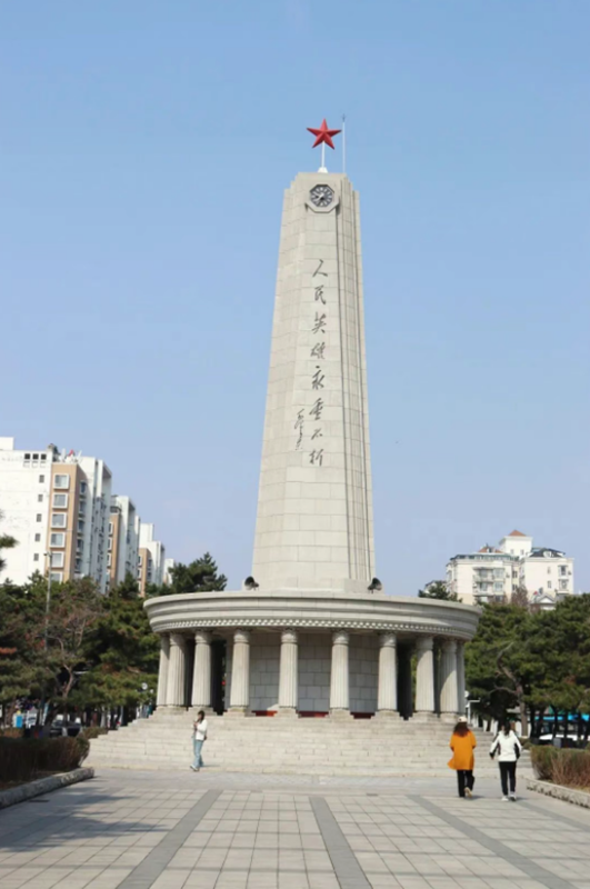 纪念塔主体_副本.png