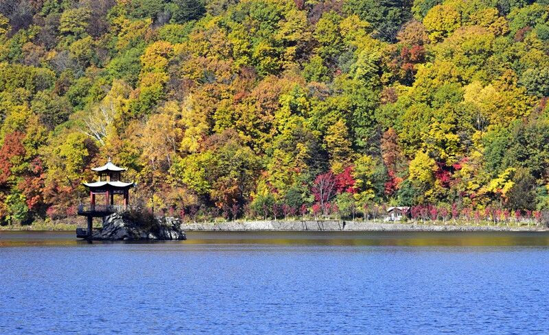 吉林通化风景_副本.jpg 吉林通化风景_副本.jpg