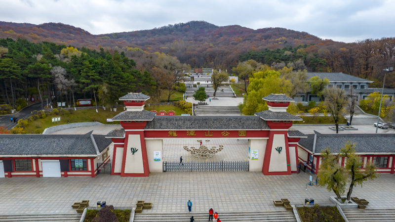 龙潭山4_副本.png 龙潭山4_副本.png