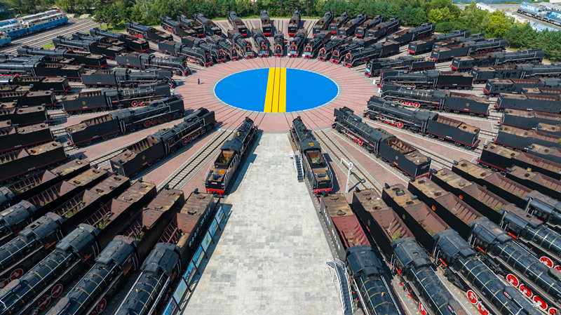 吉林白城大安北蒸汽机车陈列馆2_副本.jpg 吉林白城大安北蒸汽机车陈列馆2_副本.jpg