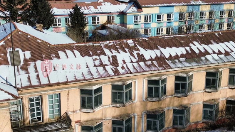 今日建筑标志性的“三角飘窗”_副本.jpg 今日建筑标志性的“三角飘窗”_副本.jpg