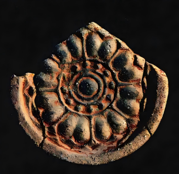 图12 渤海复瓣莲纹瓦当.png