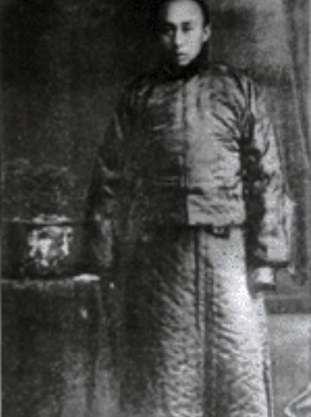 齐默特色目丕勒亲王 2_副本.png