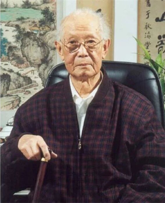 孙天牧（1911年-2010年）_副本.jpg