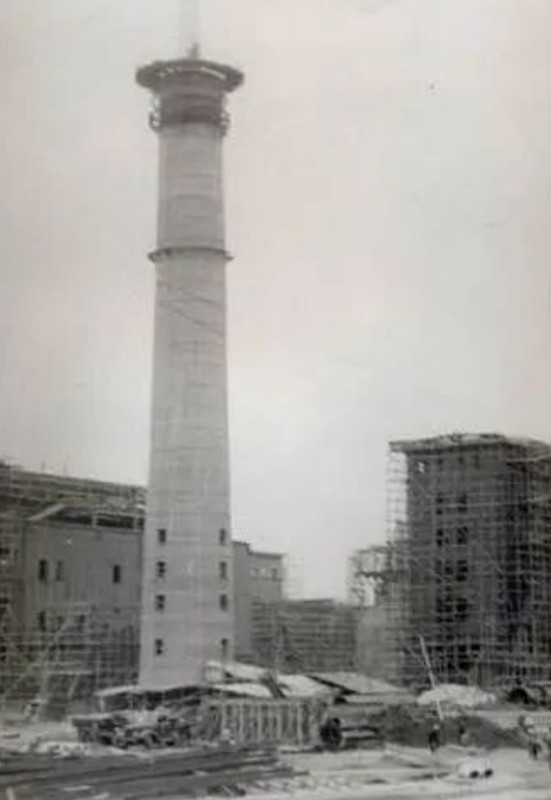 建设中的工厂_副本.jpg