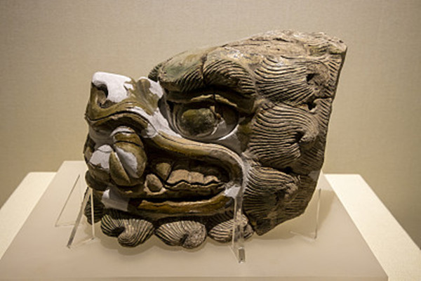 和龙西古城出土绿釉兽首_副本.jpg