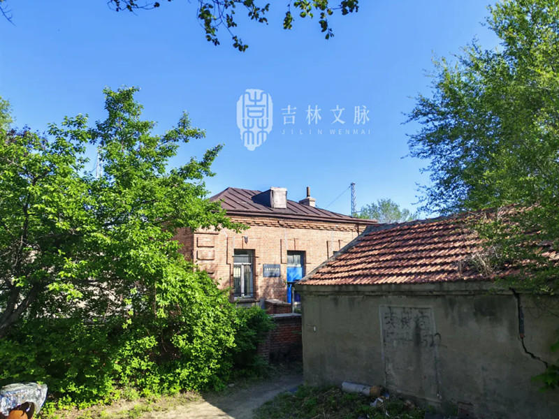 建筑北侧的红砖建筑  副本.jpg