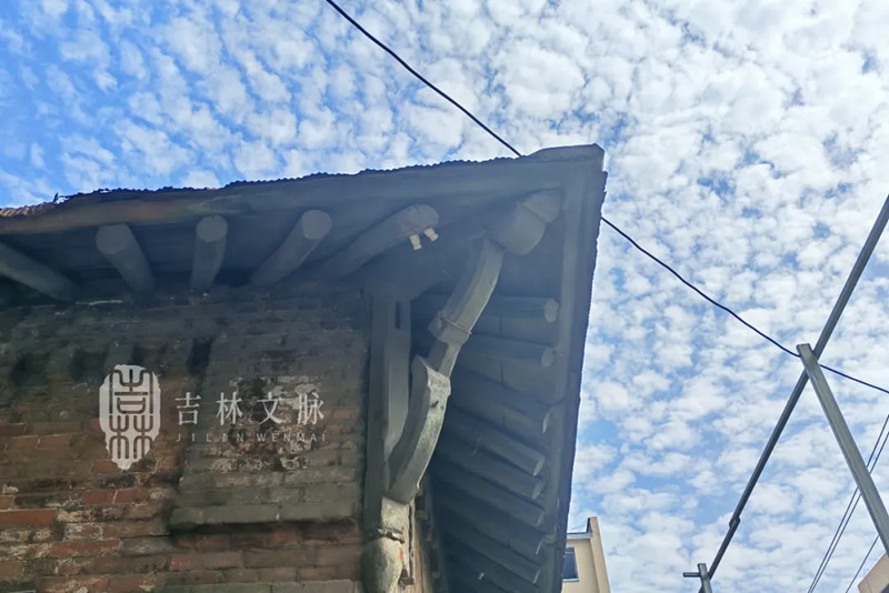 弓箭状斜撑装饰2 .jpg