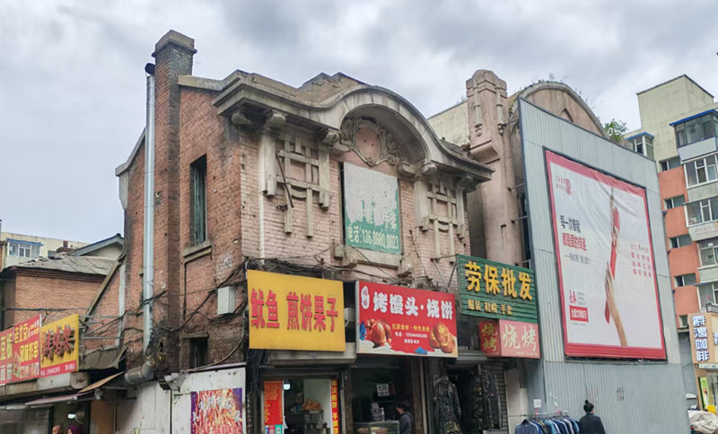 被围挡遮住的建筑（右侧）_副本.jpg