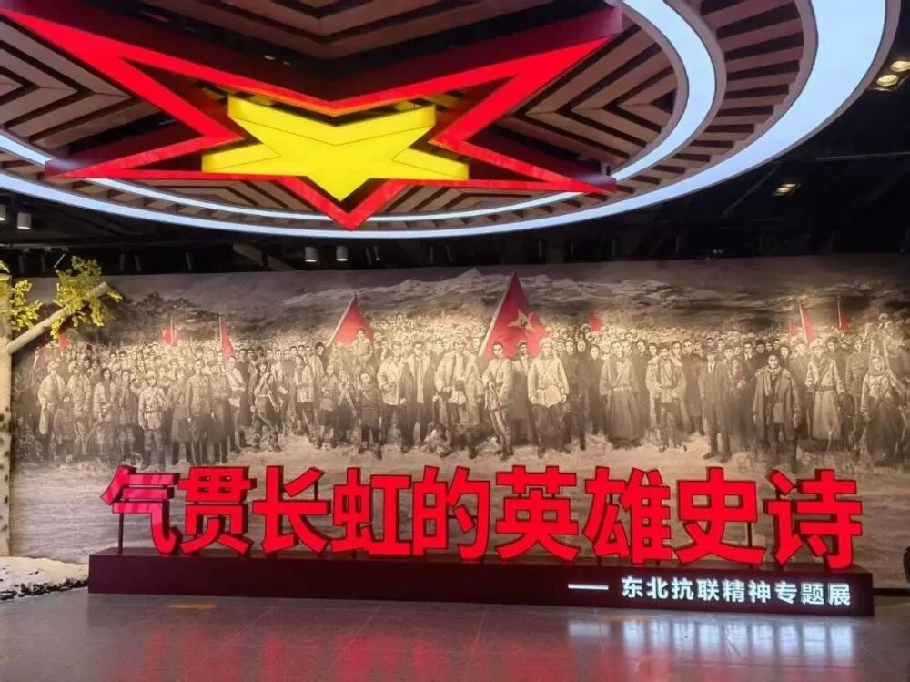 英雄史诗1_副本.jpg 英雄史诗1_副本.jpg