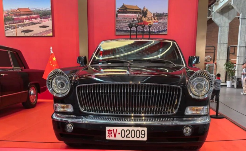红旗检阅车红旗检阅车_副本.jpg