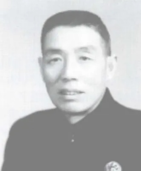 周光.jpg 周光.jpg