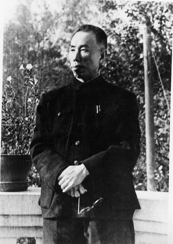 成仿吾在东北师范大学.jpg 成仿吾在东北师范大学.jpg