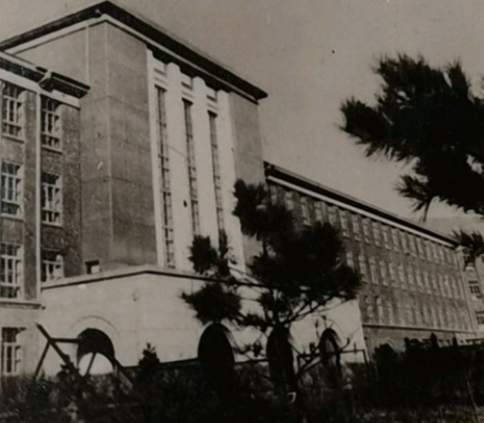 20世纪50年代的建筑旧照 资料图片_副本.jpg