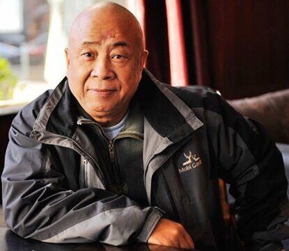 《百鸟朝凤》导演吴天明第四代著名导演吴天明的遗作《百鸟朝凤》上映