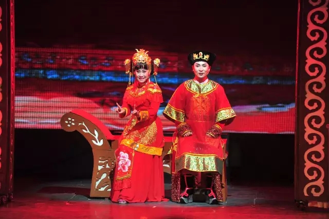 吉剧《狼妻》惊艳亮相 赢得满堂彩
