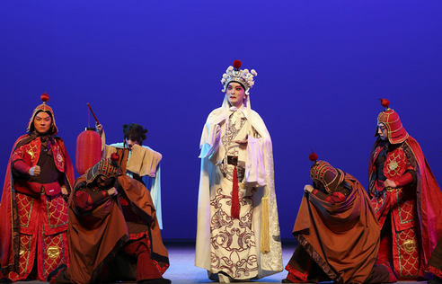 《紫钗记》:权势尽看轻,只知爱情重