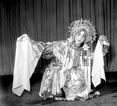 梅兰芳在京剧《贵妃醉酒》中扮演杨贵妃（摄于20世纪50年代）.jpg