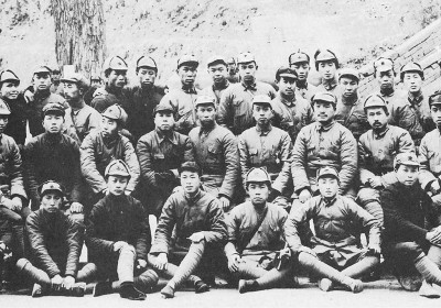《长征》修订版配图“红二方面军到达陕北”。 (均由人民文学出版社供图).jpg