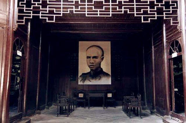 保护名人故居不能观望