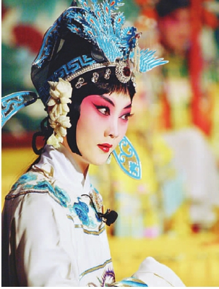 改编本京剧《谢瑶环》：经典剧目的“锦上添花”