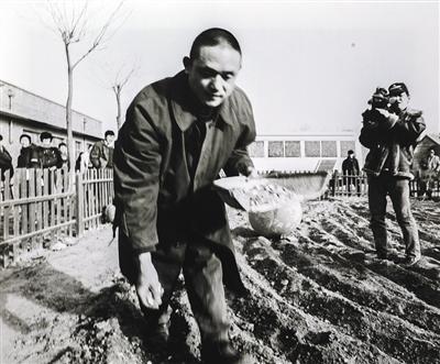 过去三十年中国前卫艺术，温普林恰好在场