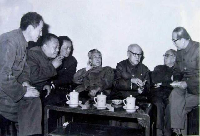 我可能是冯老接待的最后一个记者……