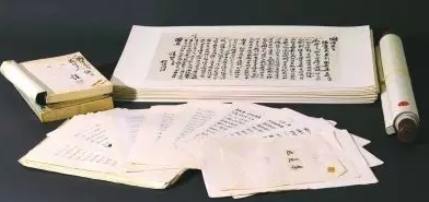 茅盾手稿拍卖至千万的背后