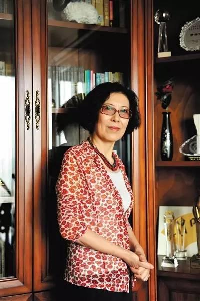 既然成年人热衷网络文学，又怎能指望孩子有高级阅读