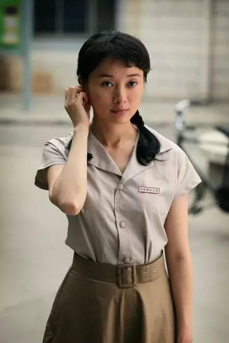 被网友骂“第三者”的吴越，才是亦舒笔下的真女神！