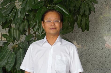 著名作家.jpg