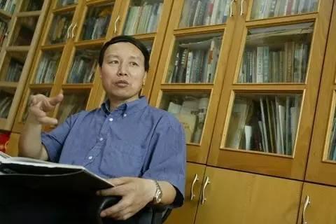 《二十二》成为首部票房破亿的纪录片：如何面对历史