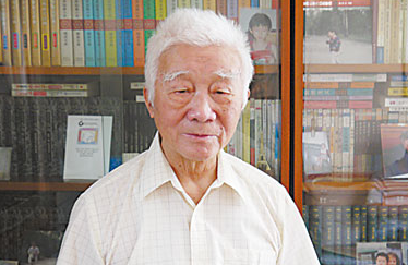 柳鸣九.png