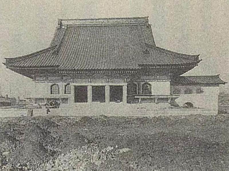 建筑主殿完成建造后的旧照.jpg